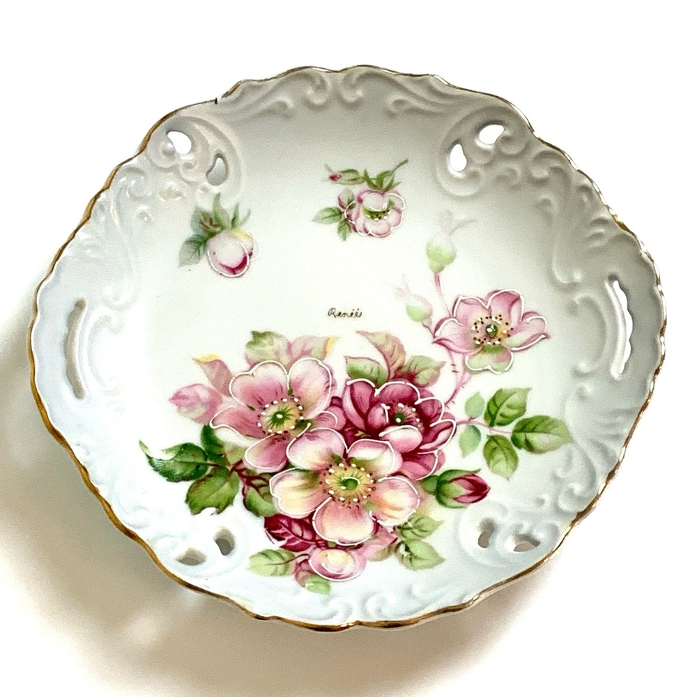 Japanese Hand Painted Pink Flowers Reticulated Plate Gold Trim
